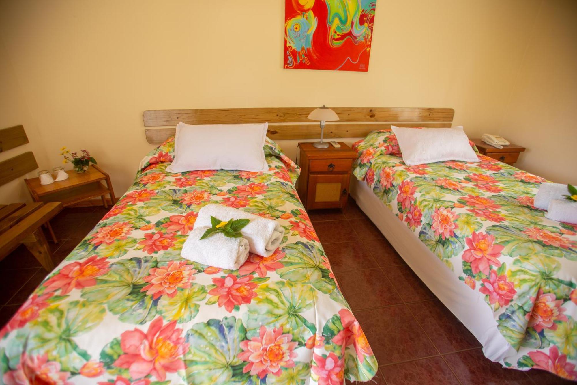 Hostal Uruhao Hanga Roa Exteriér fotografie