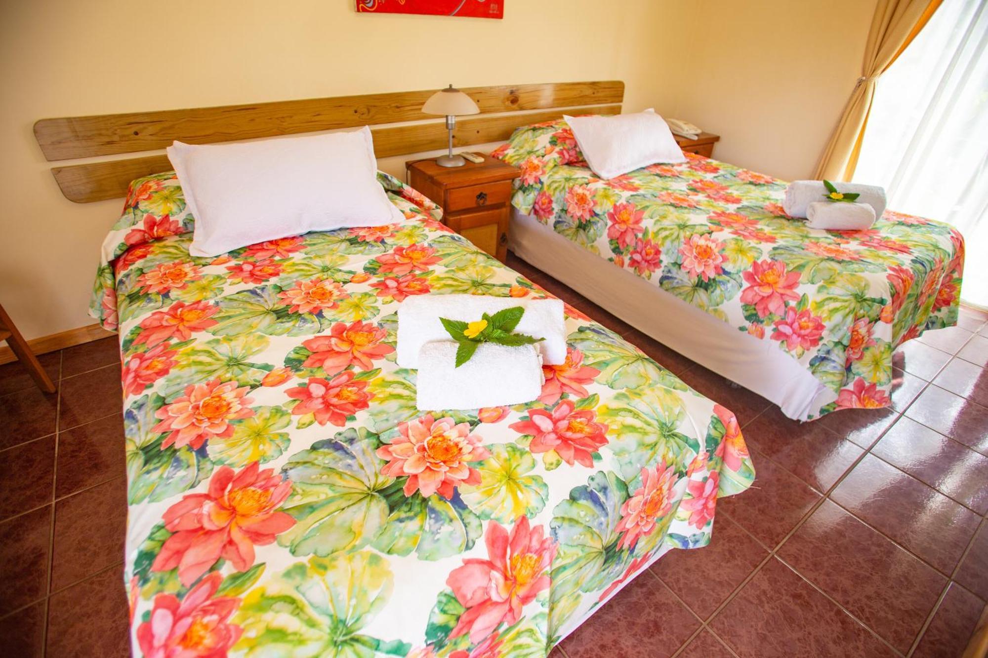 Hostal Uruhao Hanga Roa Exteriér fotografie