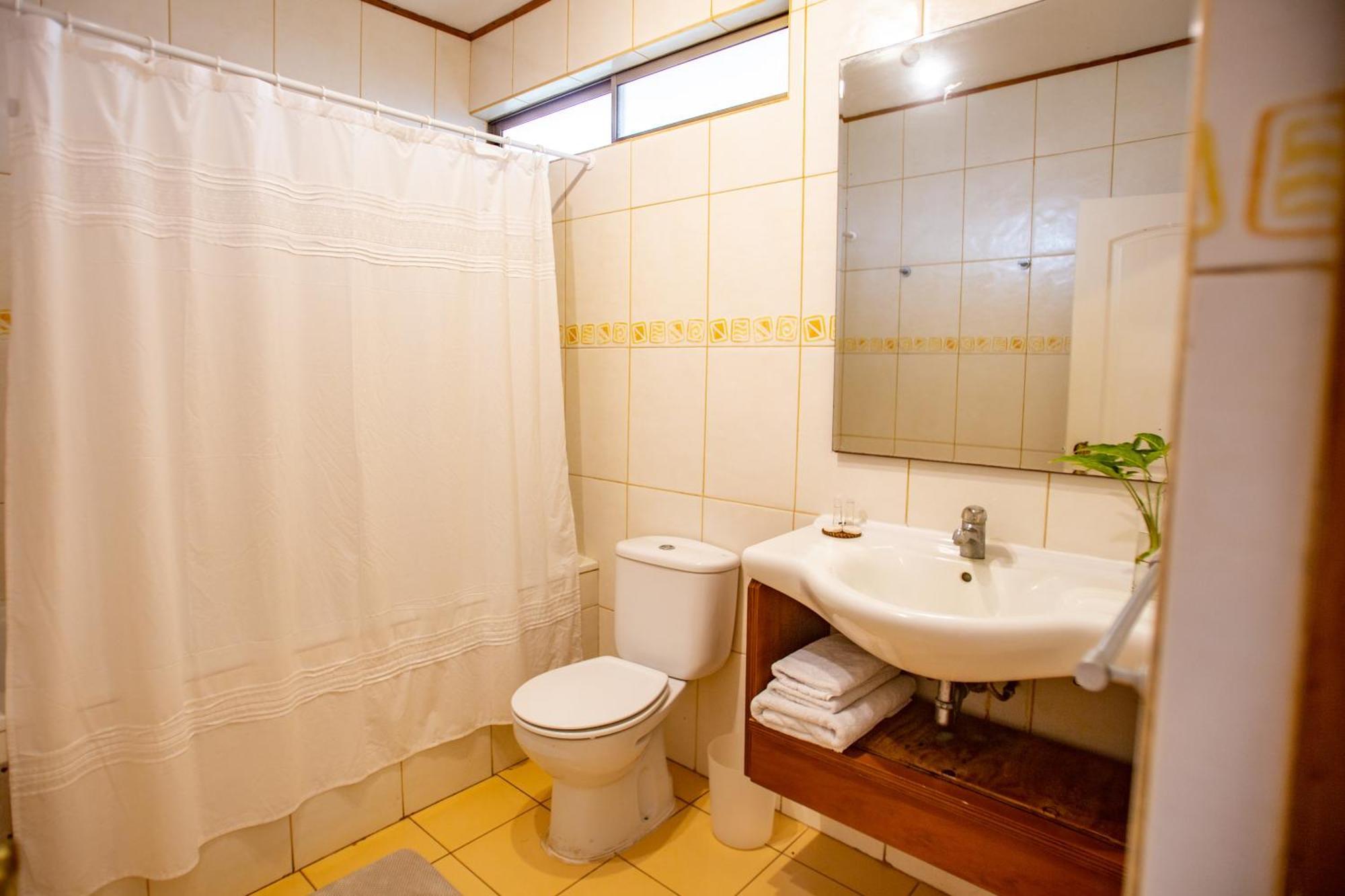 Hostal Uruhao Hanga Roa Exteriér fotografie